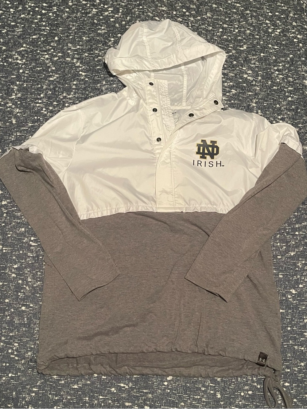 Under Armour White Notre Dame IRISH Hooded windbreaker